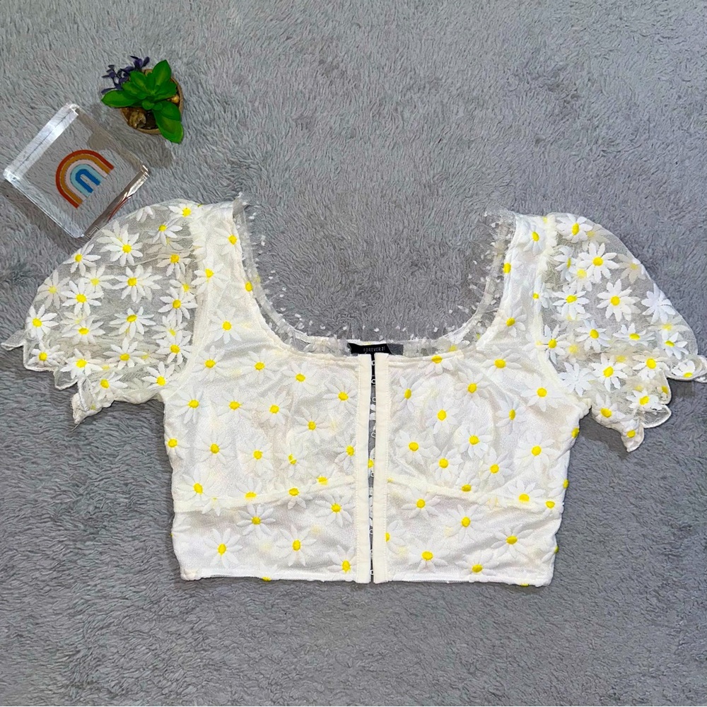 Daisies Embroidered White Crop Top